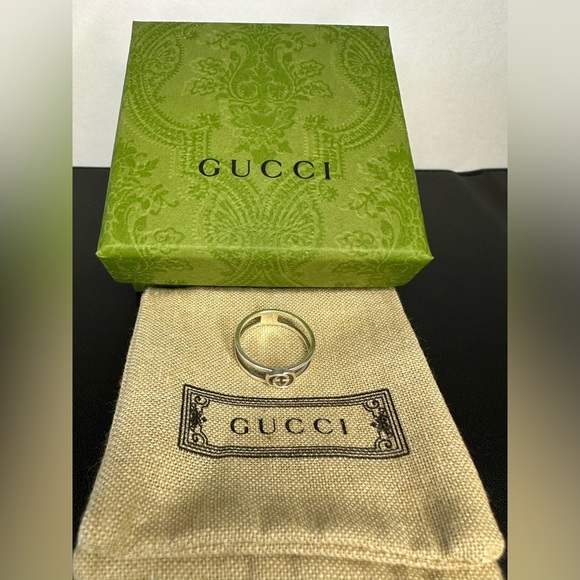 Gucci Ring Interlocking G Sterling silver - size 17 IT 8 US w/ box & dust bag - Picture 1 of 12